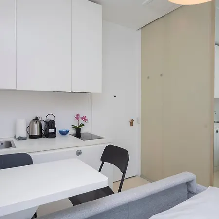 I-host Tiny - Marghera * Milano